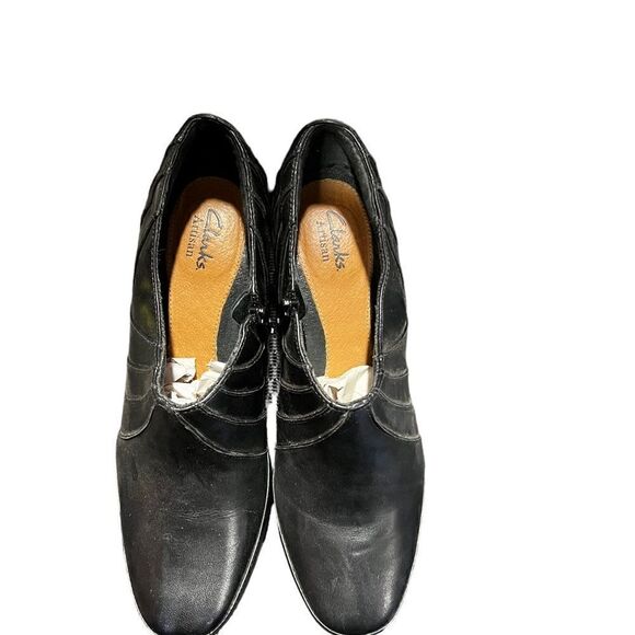 Clarks Artisan bootie black leather side zipper size 9 - Picture 7 of 11
